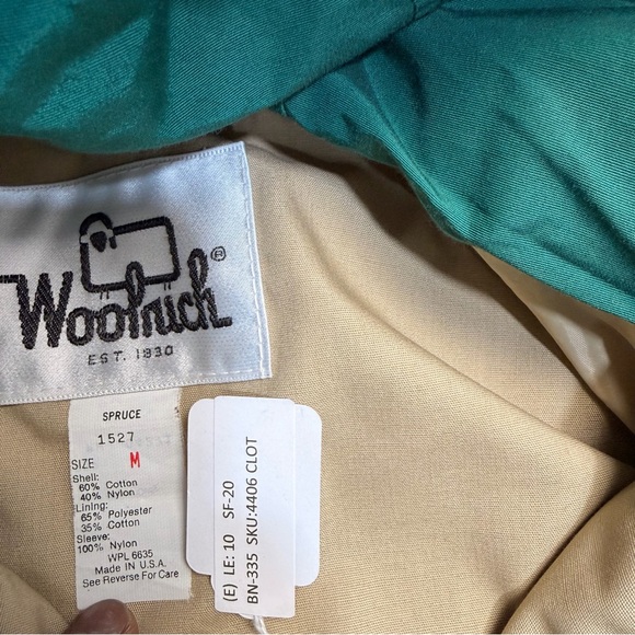 Woolrich Jacket Parka Barn Coat Vintage Women Size M Medium Detachable Hood - Picture 7 of 7